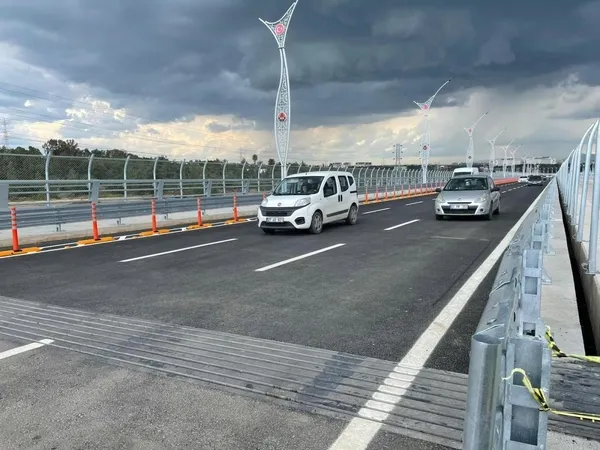 chpli-belediyenin-daha-yapmadigini-bakanlik-yapti-turkiyenin-en-uzun-4-koprusu-dun-acildi-adanalilar-yogunluk-1682780810600.jpeg CHP'li belediye yapamayınca Bakanlık yaptı! Türkiye'nin en uzun 4. köprüsü dün açıldı: Adanalılar yoğunluk oluşturdu-4