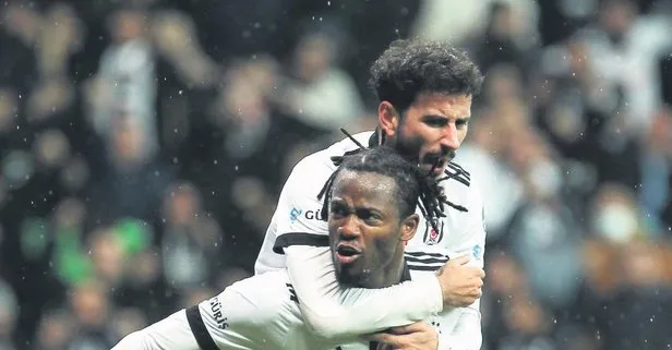 Altay galibiyetiyle moral toparlayan Beşiktaş üst üste zorlu maçlara çıkacak