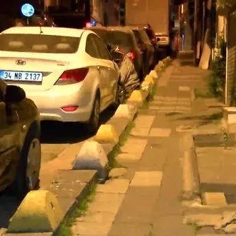 Son dakika: Kadıköy’de 8 yerinden bıçaklandı yoldan geçen taksici imdadına yetişti!