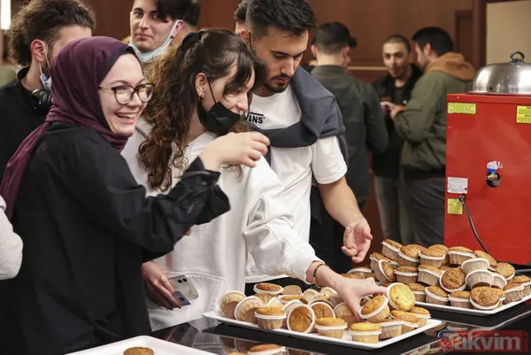 İşte Z kuşağı! Cumhurbaşkanlığı Millet Kütüphanesi sahurda doldu taştı - 12