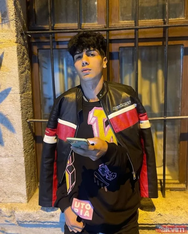 “Allah razı olsun” deyip son durumu yayınlamıştı! Enkaz altında kalan fenomen Taha Duymaz’ın ablasından yeni paylaşım! CZN Burak, Dilan Polat, Derya Uluğ... - 29