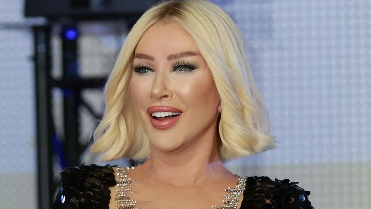 Seda Sayan’ın son hali gündem oldu: “Filtre mi estetik mi”
