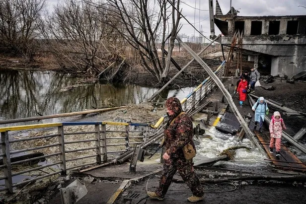 birlesmis-milletler-ukraynadaki-aci-bilancoyu-duyurdu-364-sivil-oldu-759-sivil-yaralandi-1646583017671.jpeg Birleşmiş Milletler, Ukrayna'daki acı bilançoyu duyurdu: 364 sivil öldü, 759 sivil yaralandı-3