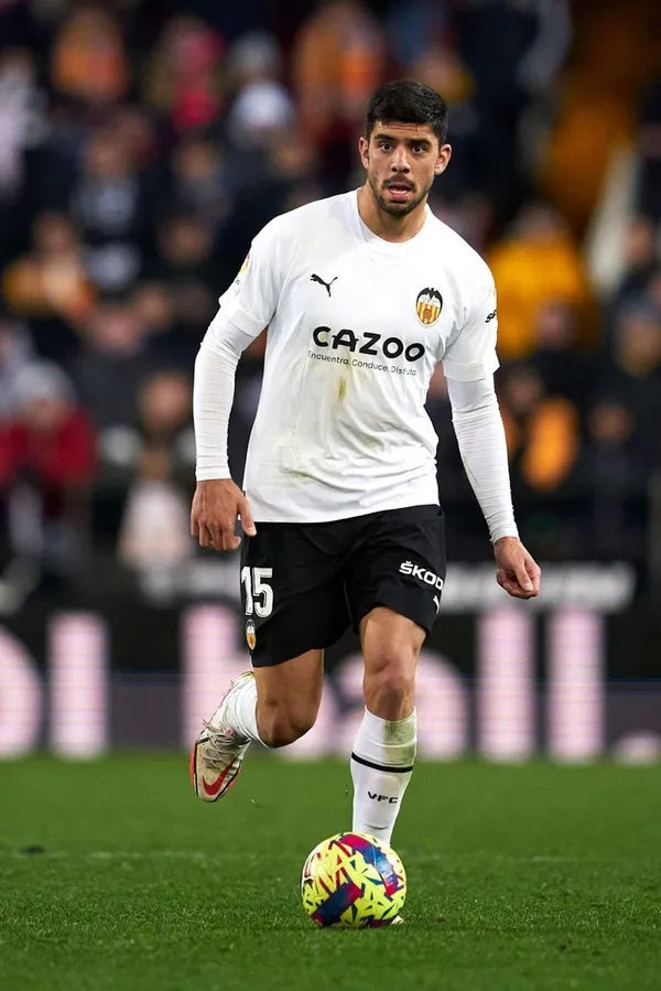 Galatasaray milli yıldızın peşinde! İşte Aslan’ın yeni transfer hedefi-6