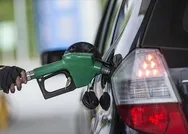 Son dakika: Benzine indirim, motorine zam geliyor! Bu gece yarısı başlayacak