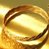 Altında yükseliş hız kesmiyor: Gram ve ons için 2026 tahminleri nasıl? Uzmanlardan temkinli mesaj