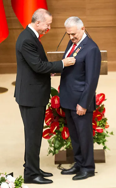 Binali Yıldırım kaç yaşında, nereli? AK Parti İstanbul Belediye Başkan adayı Binali Yıldırım kimdir?-1