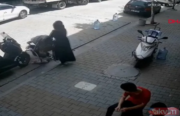Dalgın anne bebek arabasındaki çocuğunu düşürdü üzerinden geçti - 6