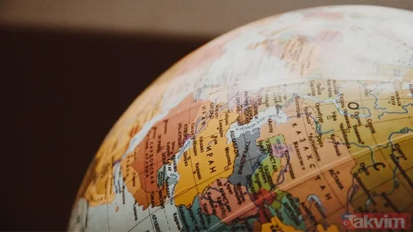 Araştırmacılar, Bu Hareketleri Ve Dünya'nın Dönme Eksenine Göre Şekillenen Rotasyon Değişikliklerini İncelemek İçin Paleomanyetik Veriler Kullandı. Kayaların...