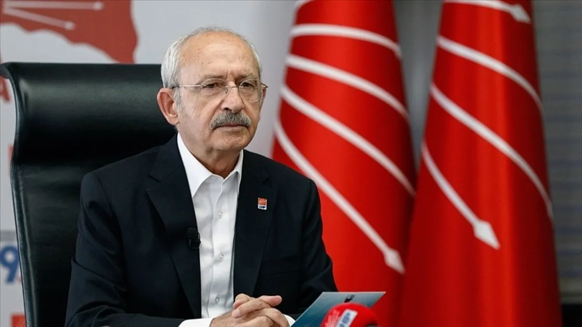 CHP'de Kemal Kılıçdaroğlu cephesi siper aldı! Vekillerden sonra şimdi de önceki dönem ilçe başkanları topa girdi: Genel merkeze uyarı trol çetesine tepki