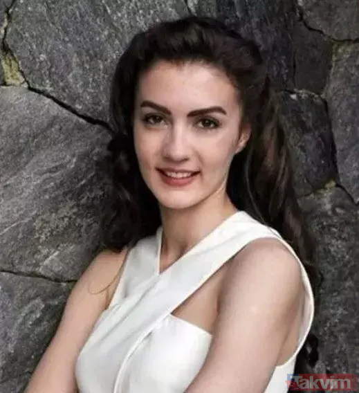 Burcu Özberk'e "Ağır torpilli" dedi Burcu dayanamadı cevap verdi "Klavye delikanlılığı yapma edepli ol" Ortalık karıştı - 17