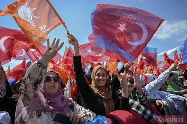 Gün vatan günü! İstanbul'da kutlu zaferin ayak sesleri: Milli irade direnişin sembolü Atatürk Havalimanı'nda Başkan Erdoğan'ı kucakladı - 44
