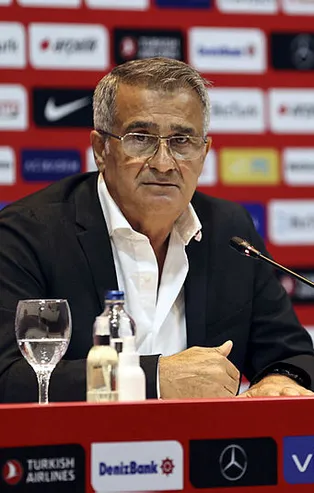 Şenol Güneş'ten EURO 2020 sonrası önemli açıklamalar: İstifa, Emre Belözoğlu, prim ve...