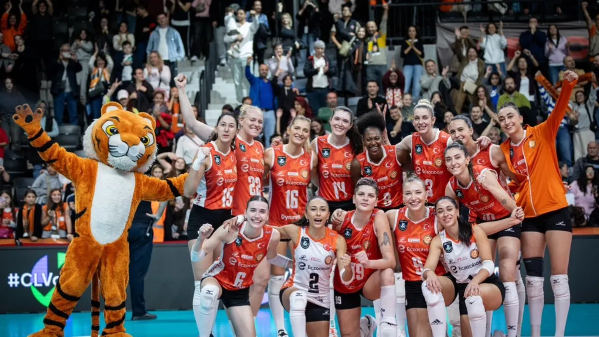 Şampiyonlar Ligi'ne süper başlangıç! Eczacıbaşı Dynavit - OK Zeleznicar: 3-0 | MAÇ SONUCU