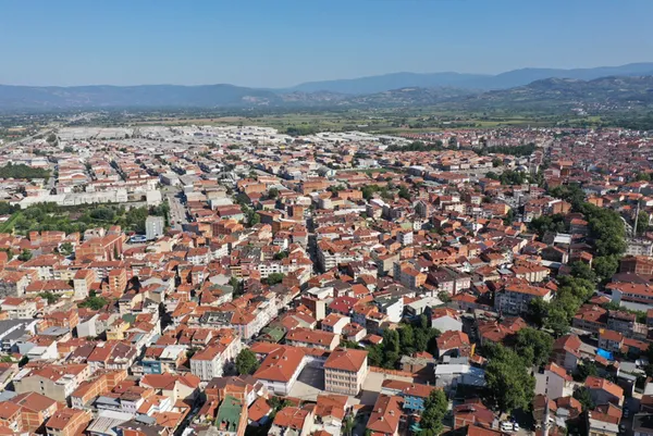bursanin-ilcesi-inegol-dis-ticaret-fazlasiyla-71-ili-geride-birakti-1616506990113.jpg