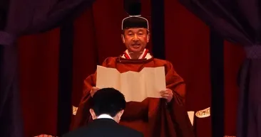Japonya’nın 126. İmparatoru Naruhito imparatorluk tahtı Takamikuraya çıktı