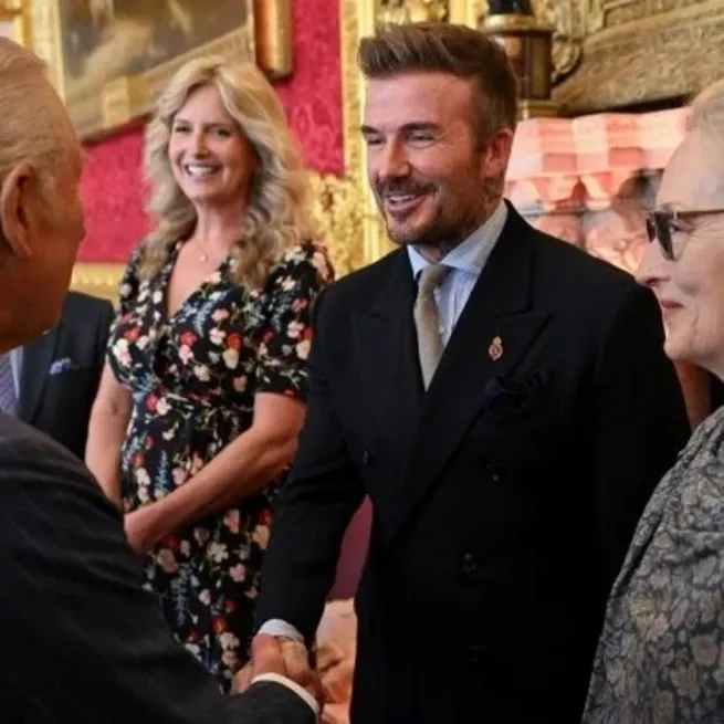 David Beckham resmen şövalye oldu!
