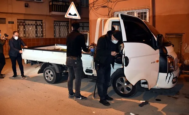 SON DAKİKA: Bursa'da zehir tacirlerinden akılalmaz yöntem! Ceviz yüklü kamyonette uyuşturucu ele geçirildi-2