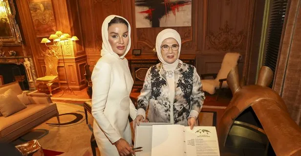 Başkan Erdoğan’ın eşi Emine Erdoğan Katar Emiri’nin annesi ile New York’ta bir araya geldi