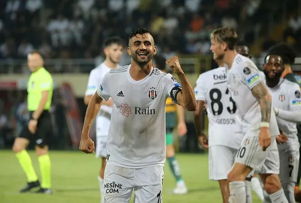 canli-anlatim-alanyaspor-besiktas-mucadelesinin-ikinci-yarisi-basladi-1660506264582.jpg