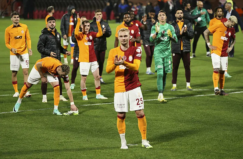 Galatasaray'da Nelsson ile yollar ayrılıyor! İşte yerine gelecek isim - 4