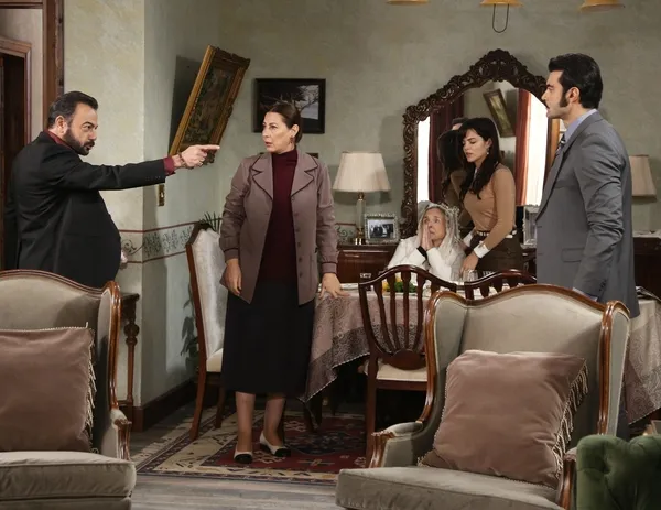 Bir Zamanlar Çukurova yine zirvenin sahibi! Bir Zamanlar Çukurova 19. son bölüm full izle-6