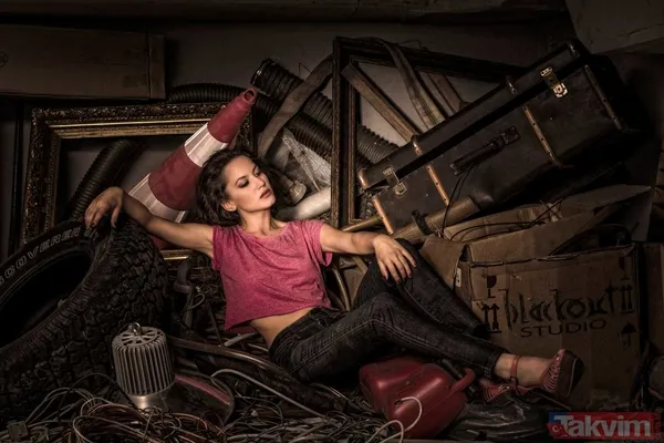 Asyalı, Eşiyle Dudak Dudağa Verdiği Bir Pozu Instagram Sayfasında "Evlendik" Notuyla Yayınladı. Kısa Sürede Gündem Olan Paylaşıma Tebrik Mesajları Yağdı.