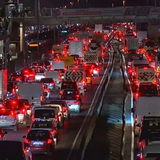 İstanbul’da trafik yoğunluğu yüzde 83