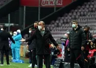 Galatasaray Teknik Direktörü Fatih Terimden Çaykur Rizespor mağlubiyeti sonrası hakem eleştirisi!