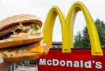 ABD'li fast food zinciri McDonald's'da bakteri skandalı! Birçok kişi hastanelik oldu