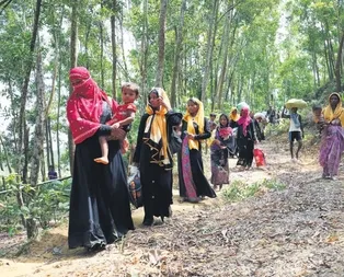 Myanmar’da katliam