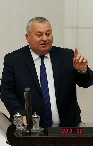 MHP Ordu Milletvekili Cemal Enginyurt'tan algı operatörlerine cevap: Sayın Albayrak vatandaşa terörist dememiştir