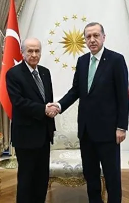 Siyaset erken seçim tartışmasına kilitlendi