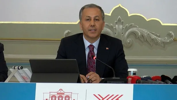istanbulda-yuksekogretimde-yuz-yuze-egitim-toplantisi-vali-ali-yerlikaya-asilanma-oranini-duyurdu-1632235370543.jpeg İstanbul'da yükseköğretimde yüz yüze eğitim toplantısı! Vali Ali Yerlikaya aşılanma oranını duyurdu-2