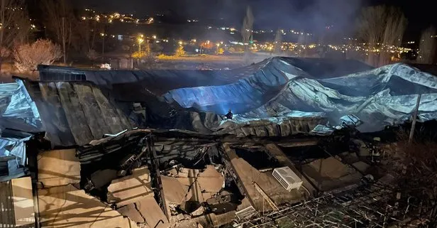 Kayseri’de plastik ambalaj fabrikasında çıkan yangın korkuttu