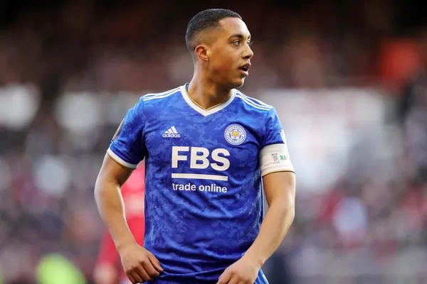 aslana-belcikali-maestro-galatasaray-taransfer-icin-hazir-1685658820627.jpeg Aslan’a Belçikalı Maestro! Galatasaray taransfer için hazır...-4