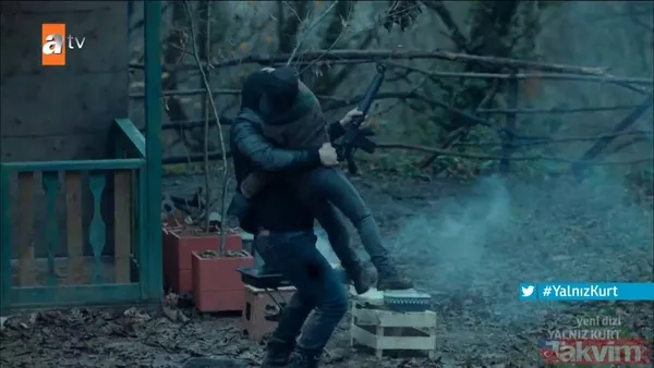 Yalnız Kurt dizisinde nefes kesen sahne! Altay'ın ailesini katlettiler: "Kaç oğlum!" - 11