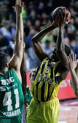 Türk derbisini Daçka kazandı!