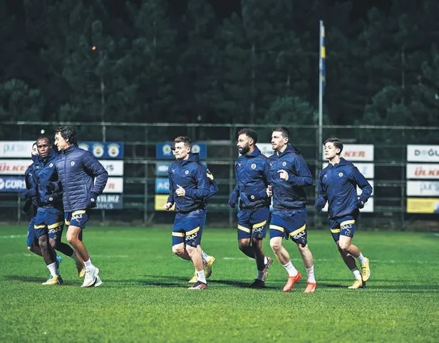 georgina-rodriguezden-cristiano-ronaldoya-super-hediye-1672096264409.jpeg Georgina Rodriguez'den Cristiano Ronaldo'ya süper hediye-3