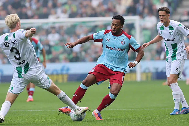 Fenerbahçe ve Galatasaray'ın yıldız futbolcu için transfer savaşı! - 25