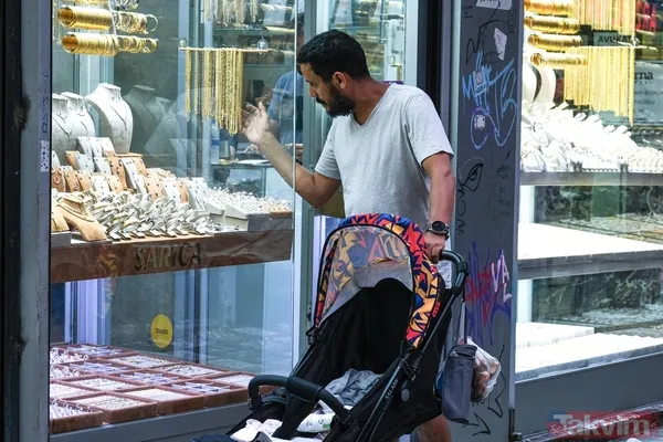 Altın fiyatları geriledi! Yatırımcılar şoke oldu! Kuyumcular özel müşterilerine duyurdu! Altın fiyatları bugün ne kadar? 12 Aralık Salı altın fiyatları - 15
