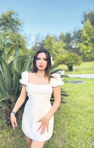 Alkollü sürücüye kurban giden Aleyna Nur Gökçe son yolculuğuna uğurlandı