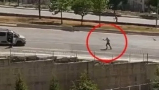Ankara'da sokak ortasında silahlı çatışma Çoluğum çocuğum var yapma