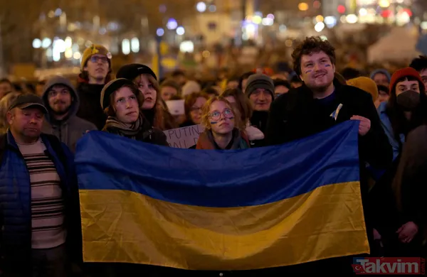 Ukrayna Devlet Başkanı Vladimir Zelenskiy: "Biz düşersek Avrupa da düşer" - 5