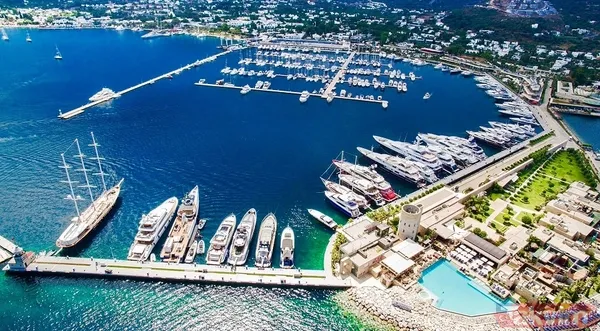 Alaçatı, Bodrum, Göcek, Alanya... 2 kişi 1 hafta bin 250 liraya da 250 bin liraya da tatil yapmak mümkün - 8