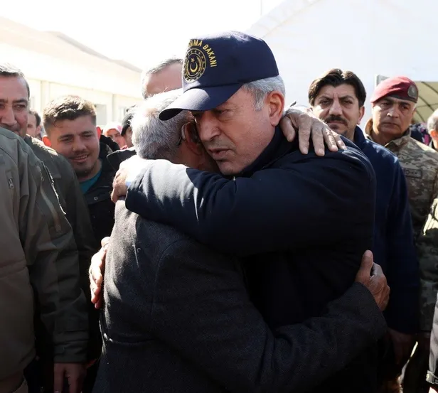 Milli Savunma Bakanı Hulusi Akar: "17 dakika içinde İnsani Yardım Tugayı'na 'hazır ol' emri verildi"-9