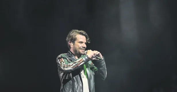 Kenan Doğulu’yu arasının bozuk olduğu konuşulan eşi Beren Saat yalnız bıraktı