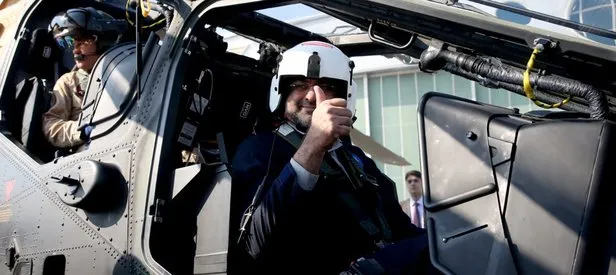 Pakistan Başbakanı Abbasi ATAK helikopteri ile test uçuşu yaptı