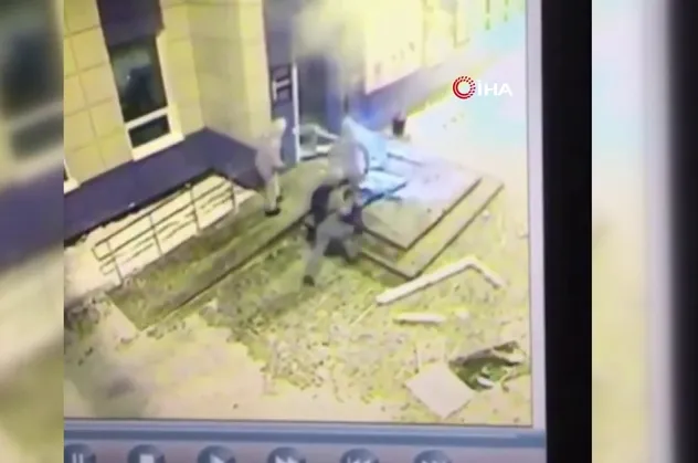 Rusya'da ATM hırsızları AVM'yi havaya uçurdu