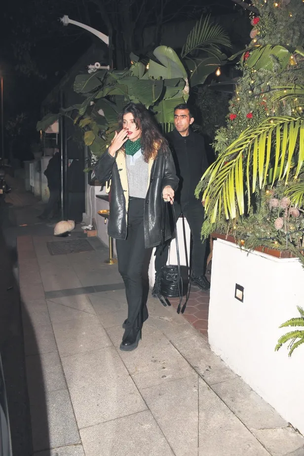 kardeslerimin-yildizi-onur-seyit-yaranin-sohreti-sinirlari-asti-1671657043786.jpeg Kardeşlerim'in yıldızı Onur Seyit Yaran'ın şöhreti, sınırları aştı-13